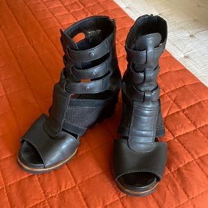 Sorel Leather Wedges